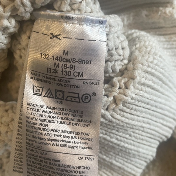 💕 Host Pick 💕 Kids’ Irish Fairisle cable knit 🌾 - Picture 3 of 4